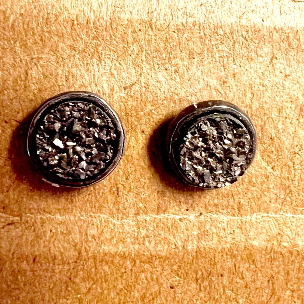 Stella and Dot druzy post black stud earring